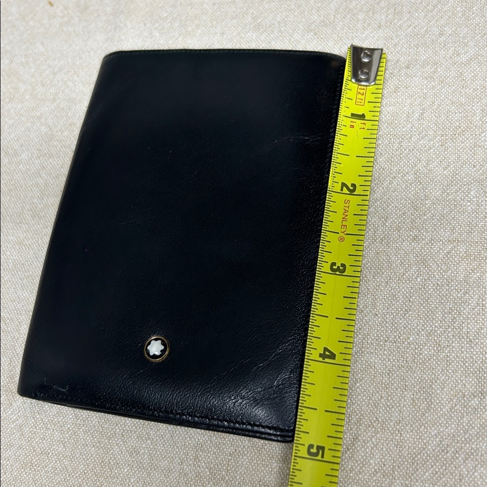 Montblanc Classic Black Leather Holder - Picture 6 of 13